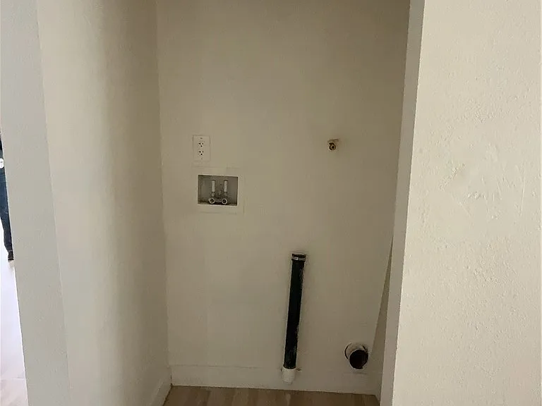 139 N Palm Ave #1 — Photo 10