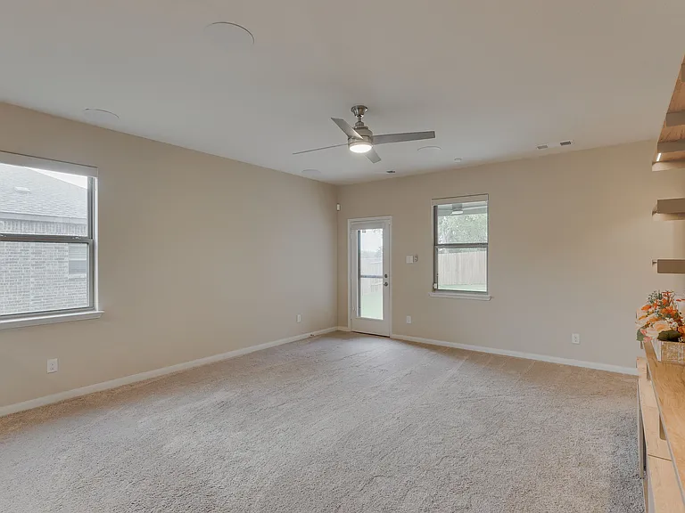 1517 Hill Top Ct — Photo 12
