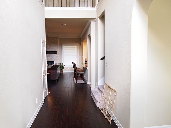 4th image of 3809 Park Manor Ct