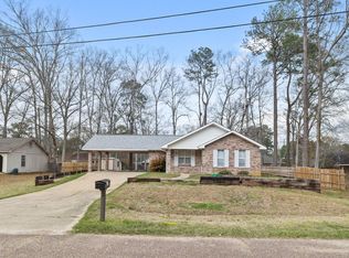 414 Sam Rayburn Dr, Hattiesburg, MS 39402