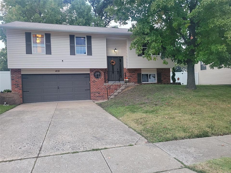 1st image of 419 Springwood Place Ct