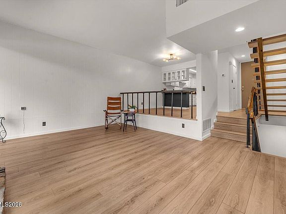 5th image of 1321 Jones St