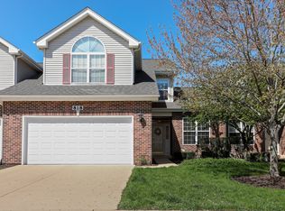 818 Pheasant Trl, Saint Charles, IL 60174