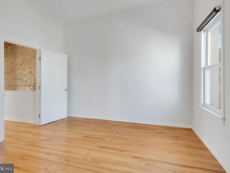 1517 S Lecount St — Photo 20