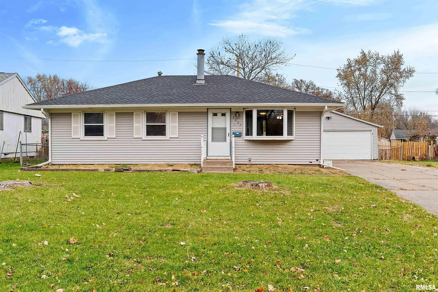 2607 Cypress Dr photo 1