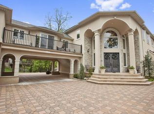 51 Four Corners Rd, Staten Island, NY 10304