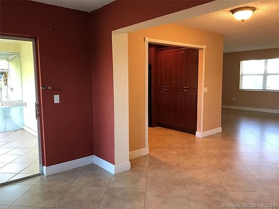 4th image of 9321 NW 25th St