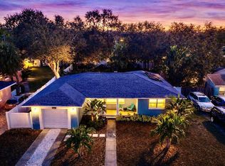 245 Garden Cir S, Dunedin, FL 34698