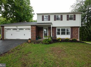 1018 Marshall Dr, Pottstown, PA 19465