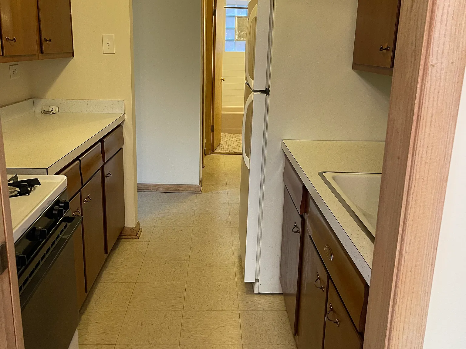 6129 W 64th Pl — Photo 3