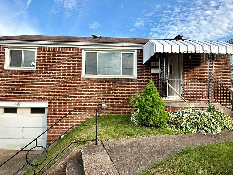 217 Mifflin St — Photo 1
