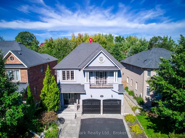 2241 Adirondak Trl, Oakville, ON L6M 4W4