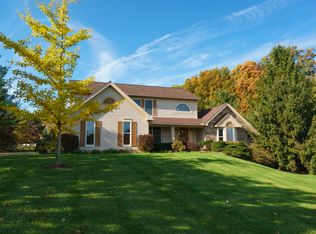7218 Steeplechase Dr, Saline, MI 48176