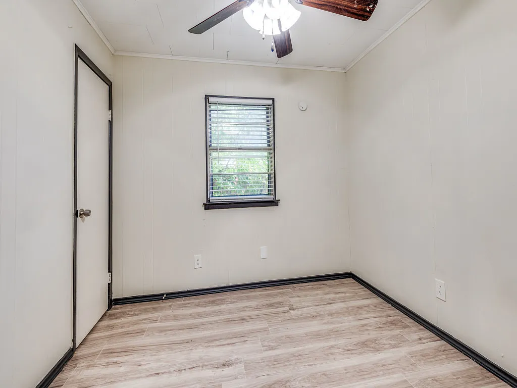 9311 Oakland Drive - 1 — Photo 2