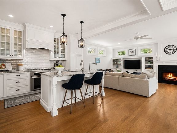 5th image of 32 Maple Ln #32