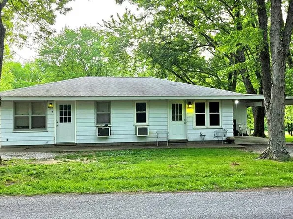 6997 Apple Ln, Carbondale, IL 62902