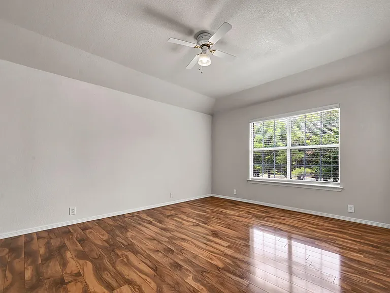 306 Canyon Lake Dr — Photo 29