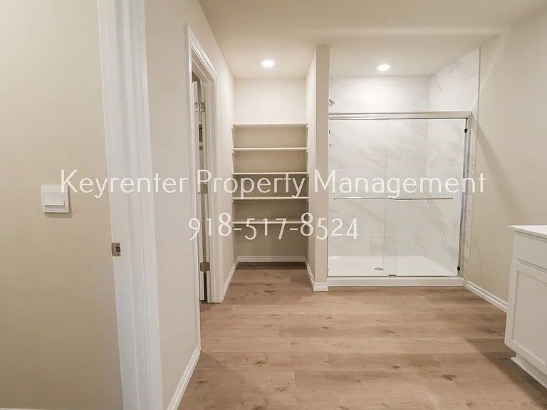 15610 S 75th East Ave — Photo 36
