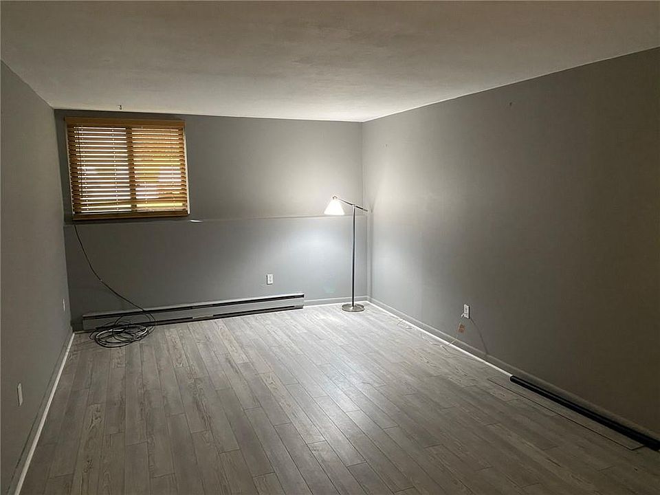 1st image of 330 Village Blvd N