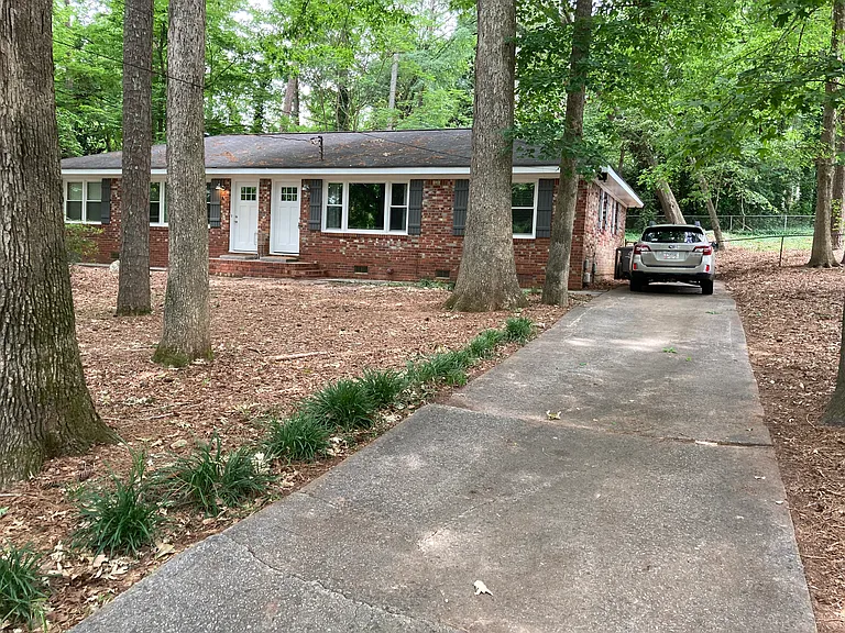 390 Westside Dr #B — Photo 22