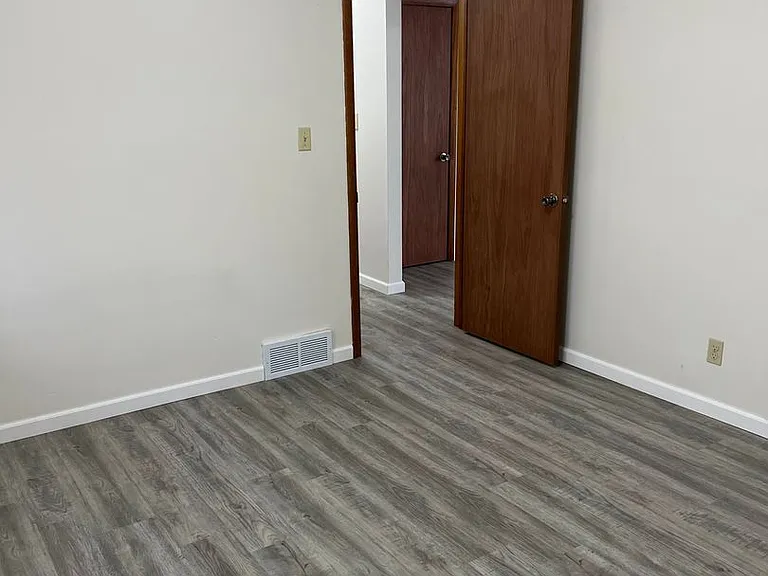 3410 Garfield Dr — Photo 7