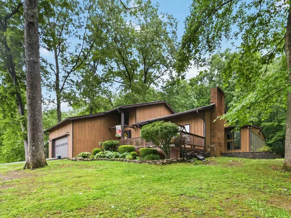 230 Whispering Oaks Dr, Somerset, KY 42503
