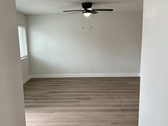 4th image of 442 Smith Ave #3