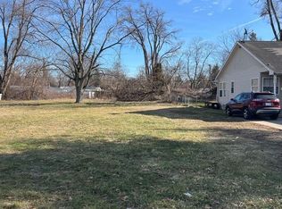 19250 Berg Rd, Detroit, MI 48219