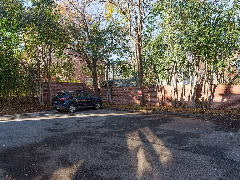 610 Willard Pl #1 — Photo 19