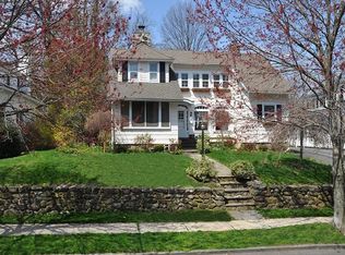 18 Halsted Pl, Rye, NY 10580