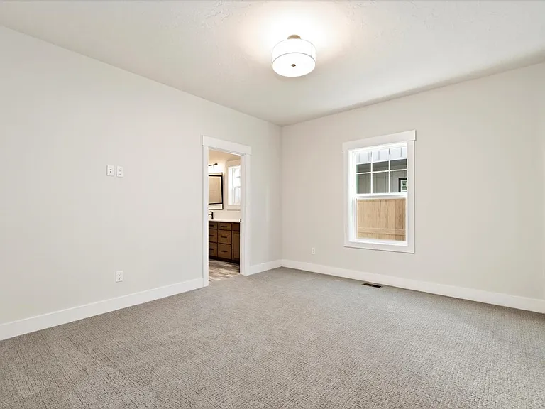 1688 E Cutgrass Ln — Photo 21
