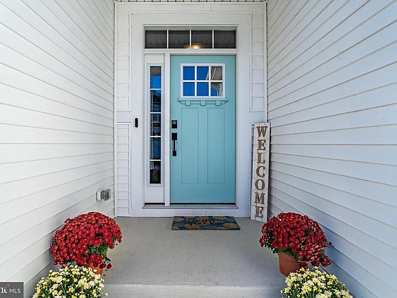 2nd image of 30579 Canary Way #5