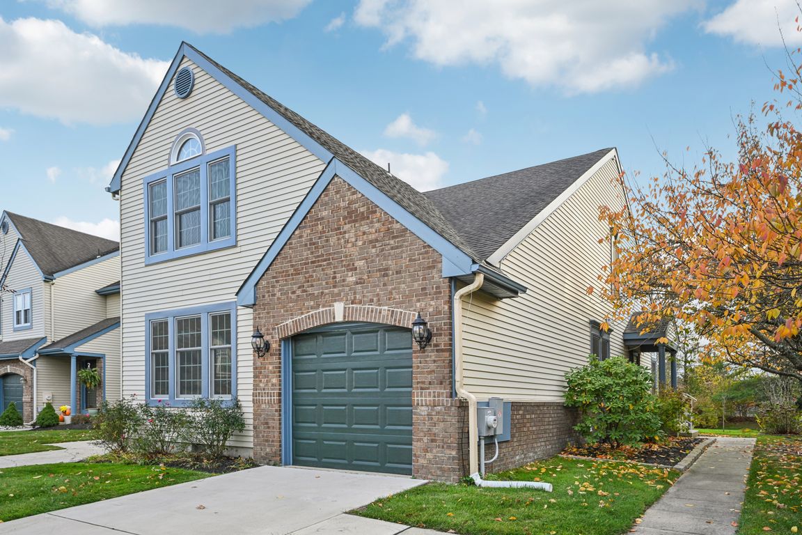 Hilltop Ln-S0811-001.jpg