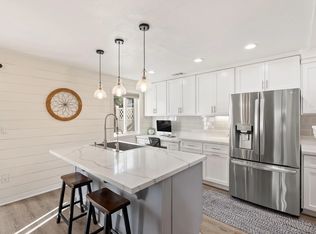 10529 Flora Verda Ct, Santee, CA 92071