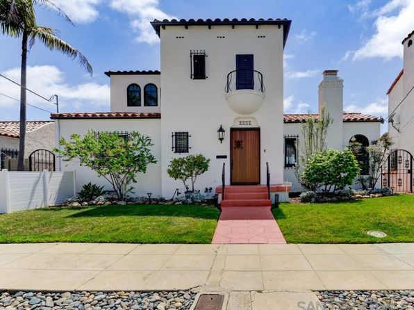1977 Titus St, San Diego, CA 92110