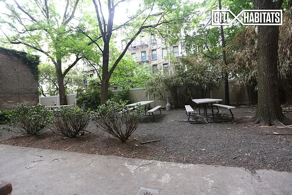 Rented by Citi Habitats | media 41