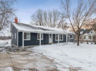 630 Hickory St E, Riverside, IA 52327