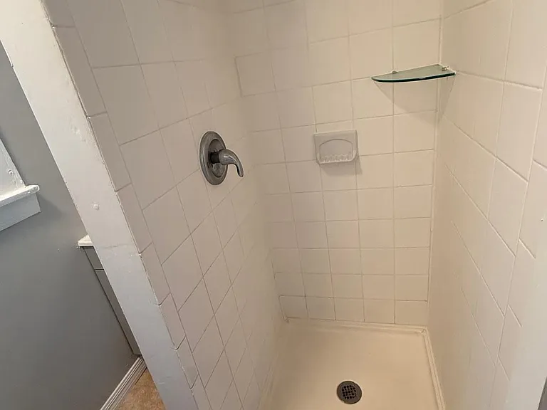 514 Avenue C NE #4 — Photo 10