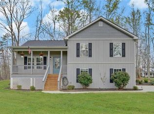 5270 Union Cir, Flowery Branch, GA 30542