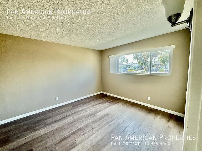 326 S Gerhart Ave #6 — Photo 5