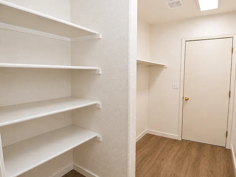 722 Strauss Ct — Photo 18