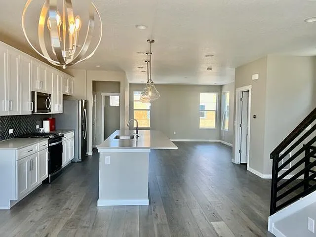 6053 Abby Hill Ln — Photo 4
