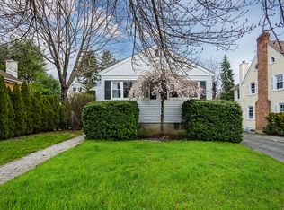 9 Rosemere St, Rye, NY 10580