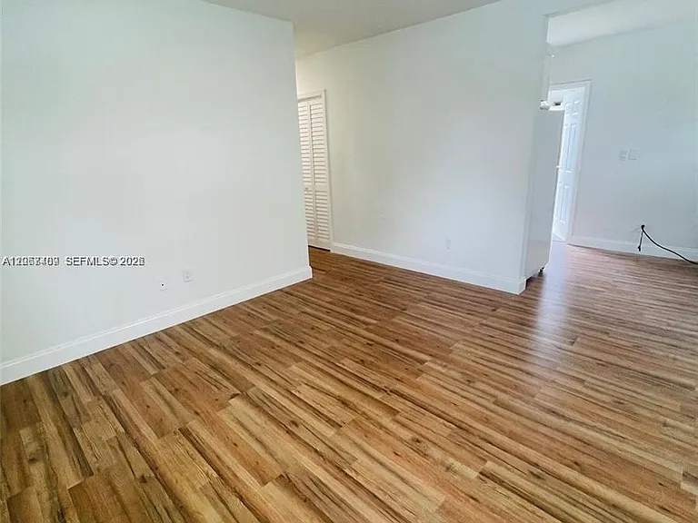 12330 NW 17th Ct — Photo 4
