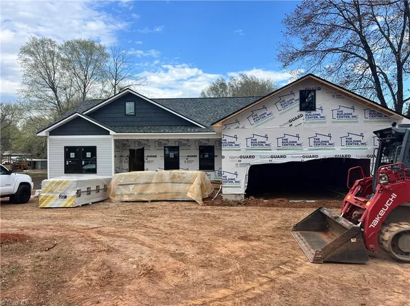 2927 State Highway 66 S, Kernersville, NC 27284