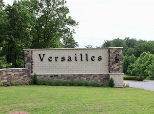 1401 Le Chesnay Dr, Centerton, AR 72719