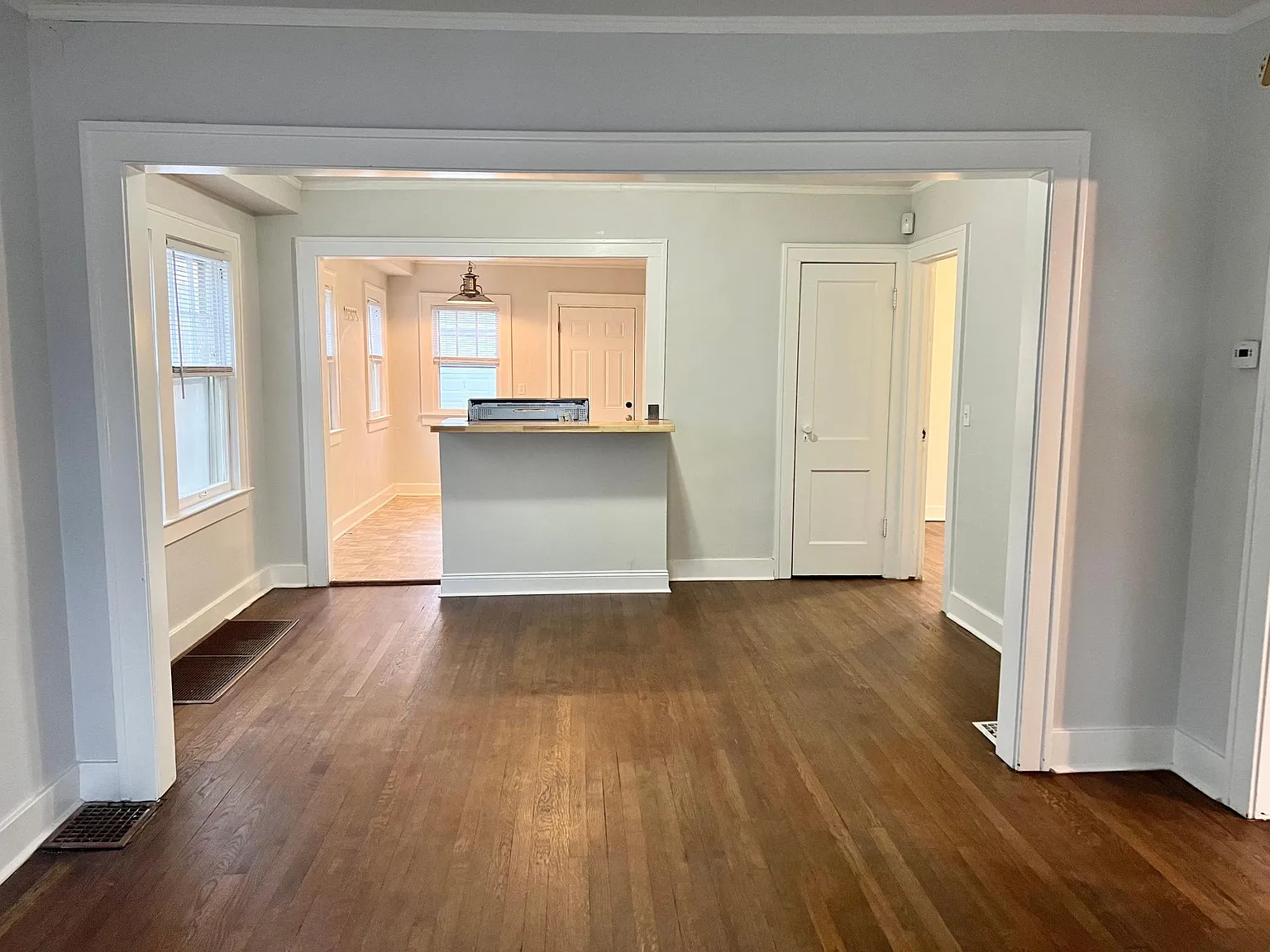 2 bed, 904 sqft, $1,400 — Photo 4