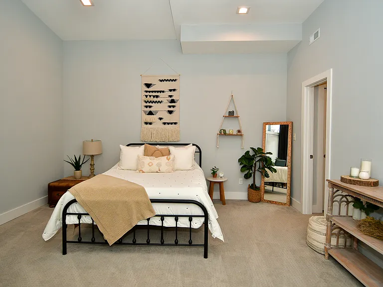 1426 Olive St — Photo 48