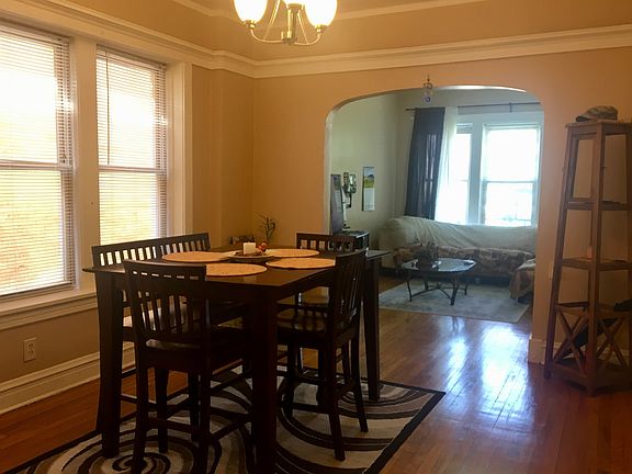2nd image of 3733 N Saint Louis Ave APT 1F