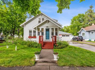 1302 4th Ave S, Moorhead, MN 56560